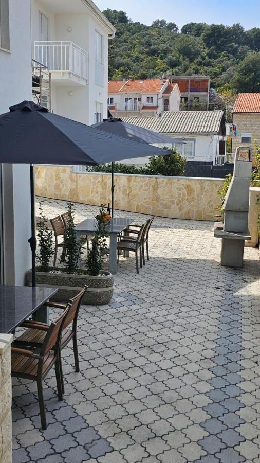 טרוגיר Apartmani Barnjak מראה חיצוני תמונה