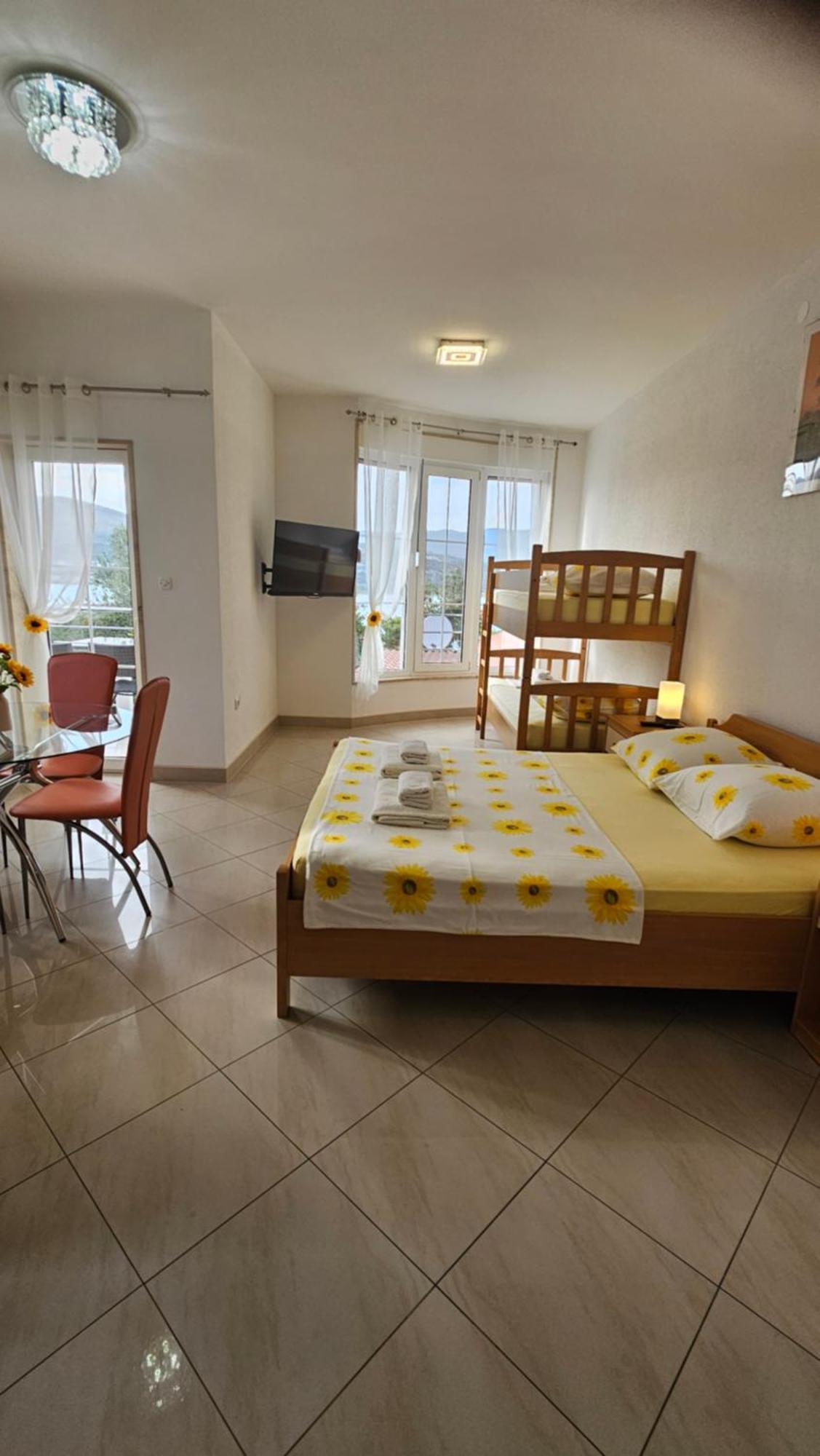 טרוגיר Apartmani Barnjak מראה חיצוני תמונה